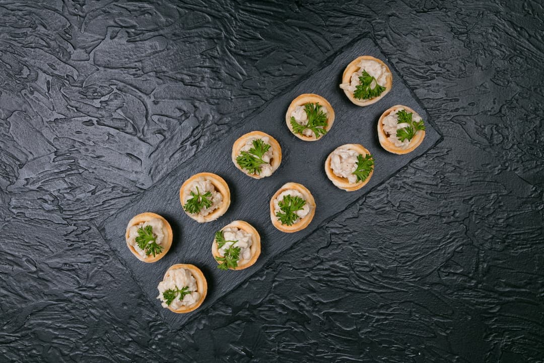 Тарталетка с грибным жюльеном 10 шт.