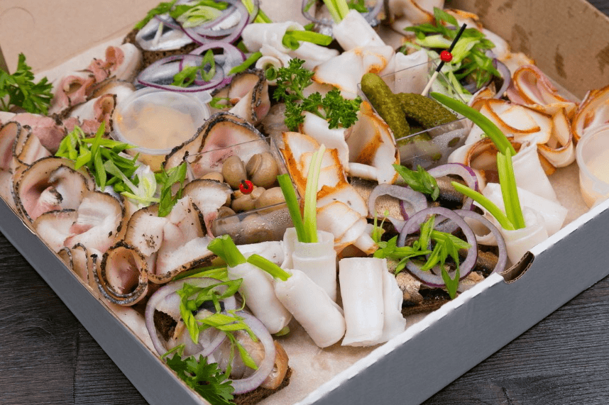 Пенал ассорти закуски по-русски