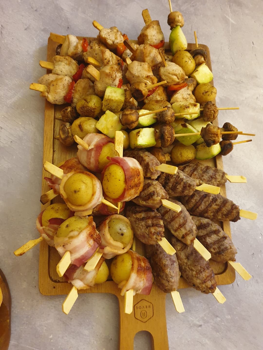 Фуршетный сет «Шашлычки & Закуски»