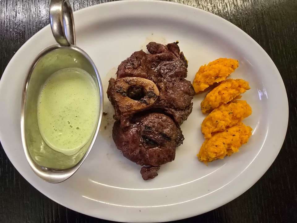 Оссобука с пюре из батата