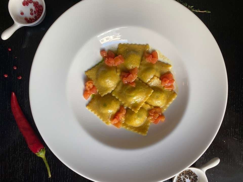 Равиоли с лососем и рикоттой