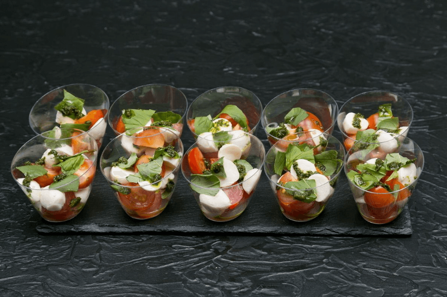 Мини-салат «Капрезе»